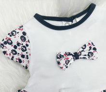Load image into Gallery viewer, Pex Daisie Dress
