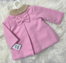 Load image into Gallery viewer, Niñas y Niños Bow Coat with Faux Fur Collar
