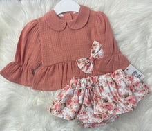 Load image into Gallery viewer, Niñas y Niños Floral Jam Pants Set
