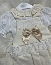 Load image into Gallery viewer, Pex Lillie Ivory Outfit -18m
