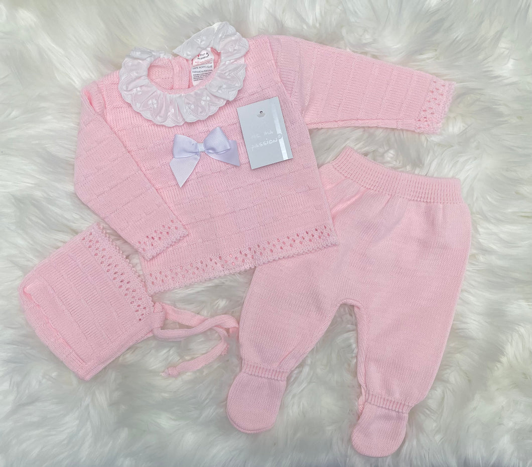 Newborn Knitted 3 Piece Set - pink