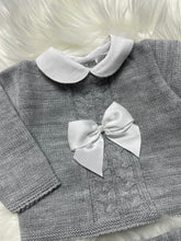 Load image into Gallery viewer, Unisex Grey Bow Knitted Two Piece

