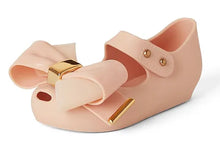 Load image into Gallery viewer, Roxy Jelly Bow Shoes - Pink/Gold
