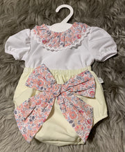 Load image into Gallery viewer, Floral Bow Jam Pants and Blouse Set
