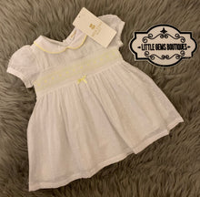 Load image into Gallery viewer, Mintini Heart Smocked White and Lemon Bow Dress - 12M
